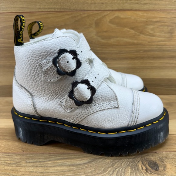 Dr Martens Devon Flower Platform Womens 6 White Pebble Leather Chunky Buckle